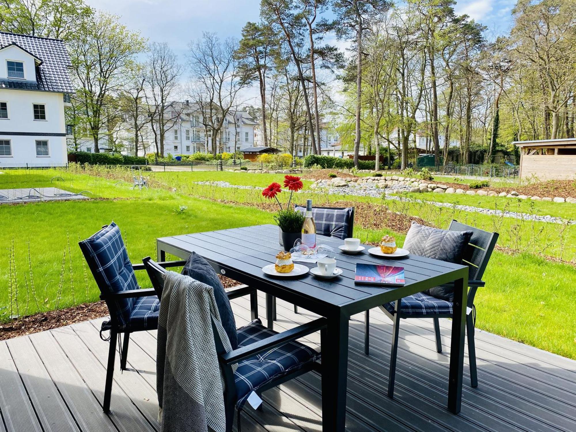 Ferienwohnung Auszeit In Den Parkvillen Carlota Und Candela Baabe Ngoại thất bức ảnh